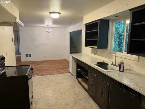 28315 Mateer Road Gold Beach OR 97444
