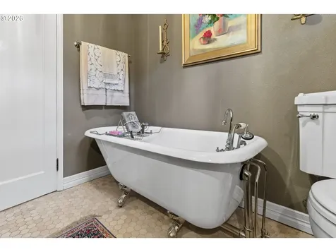 17332 Lake Haven Drive Lake Oswego OR 97035
