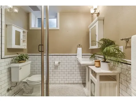 17332 Lake Haven Drive Lake Oswego OR 97035