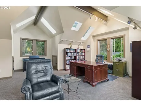 17332 Lake Haven Drive Lake Oswego OR 97035