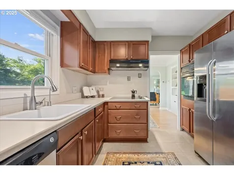 2115 NE Junior Street Portland OR 97211