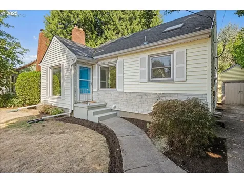 2115 NE Junior Street Portland OR 97211