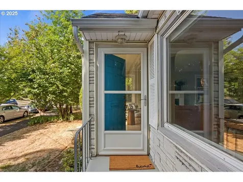 2115 NE Junior Street Portland OR 97211