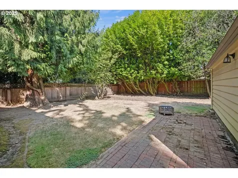 2115 NE Junior Street Portland OR 97211