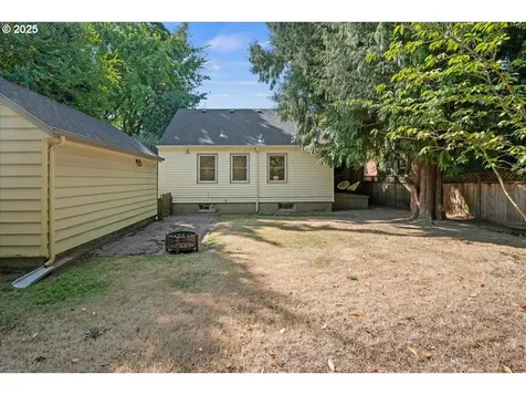 2115 NE Junior Street Portland OR 97211