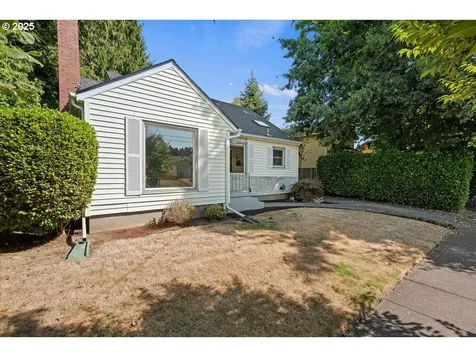 2115 NE Junior Street Portland OR 97211