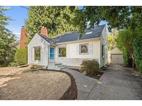 2115 NE Junior Street Portland OR 97211