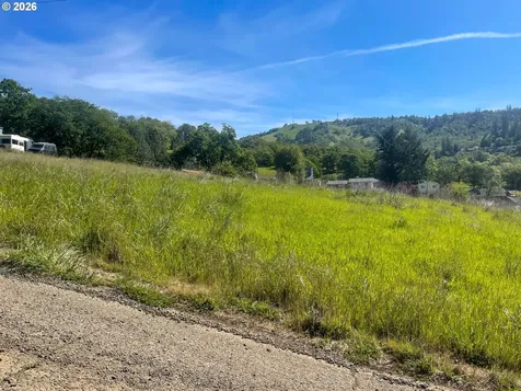 0 NE Barager Avenue Roseburg OR 97470
