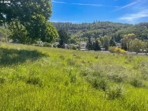 0 NE Barager Avenue Roseburg OR 97470