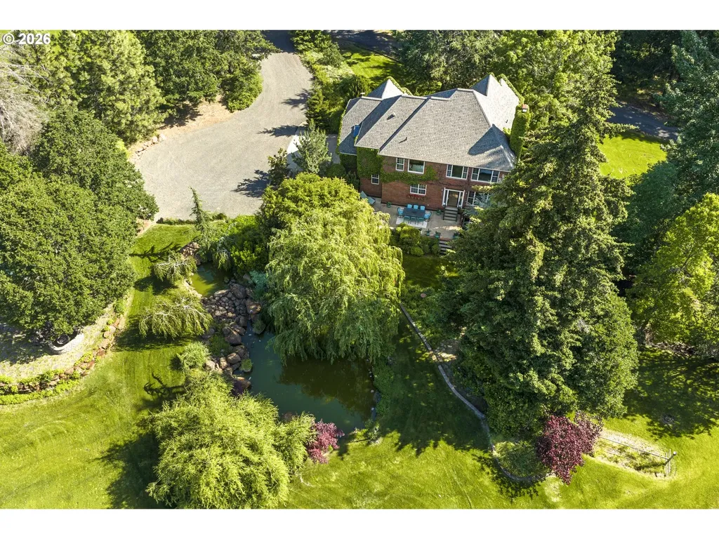 4050 Sylvester Drive Hood River OR 97031
