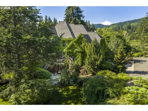 4050 Sylvester Drive Hood River OR 97031