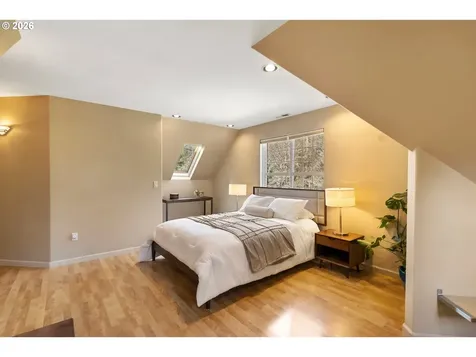 4050 Sylvester Drive Hood River OR 97031