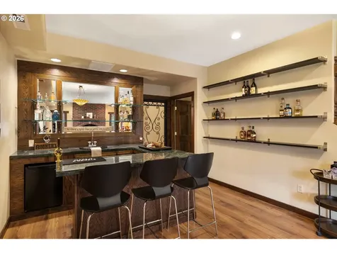 4050 Sylvester Drive Hood River OR 97031