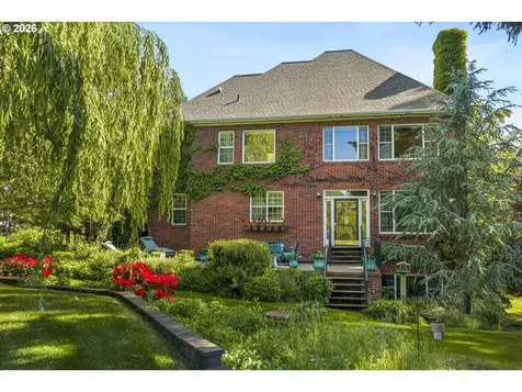 4050 Sylvester Drive Hood River OR 97031