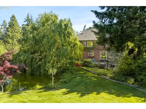 4050 Sylvester Drive Hood River OR 97031