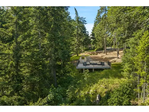 4050 Sylvester Drive Hood River OR 97031
