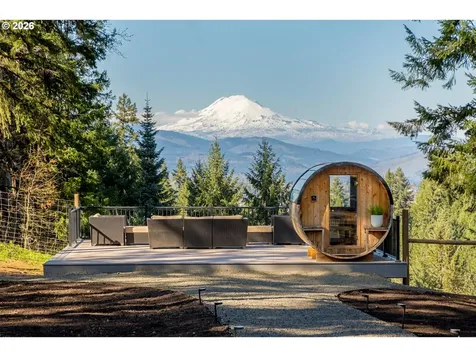 4050 Sylvester Drive Hood River OR 97031