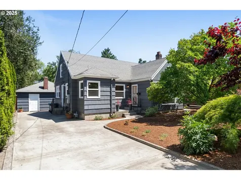 7936 N Chautauqua Boulevard Portland OR 97217