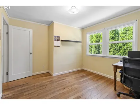 7936 N Chautauqua Boulevard Portland OR 97217