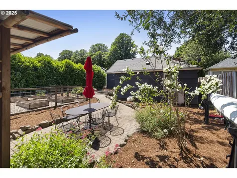 7936 N Chautauqua Boulevard Portland OR 97217
