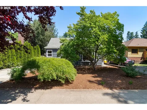 7936 N Chautauqua Boulevard Portland OR 97217