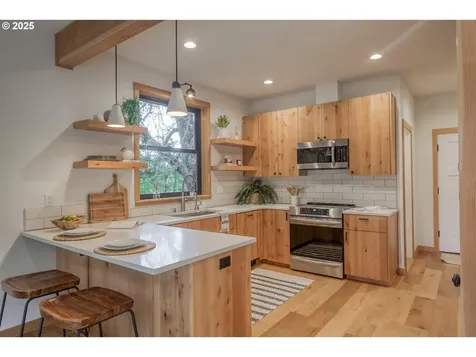 33 Fairway Drive White Salmon WA 98672