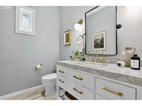16375 NW Graf Street Portland OR 97229