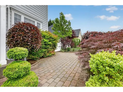 16375 NW Graf Street Portland OR 97229