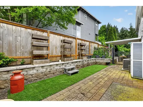 16375 NW Graf Street Portland OR 97229