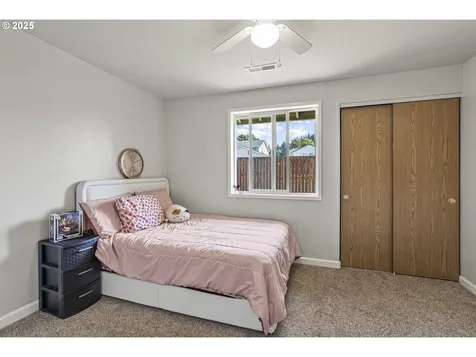 122 Mission Road Kelso WA 98626
