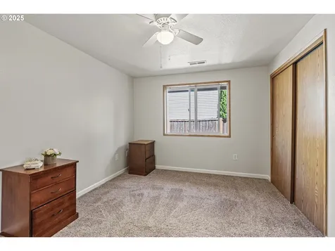 122 Mission Road Kelso WA 98626