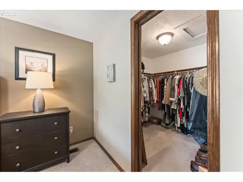 17349 SW Rivendell Drive Portland OR 97224