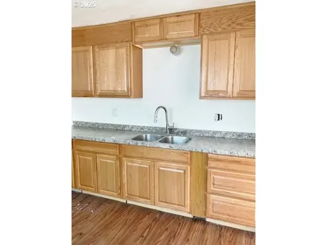 727 SW 28th Street Pendleton OR 97801