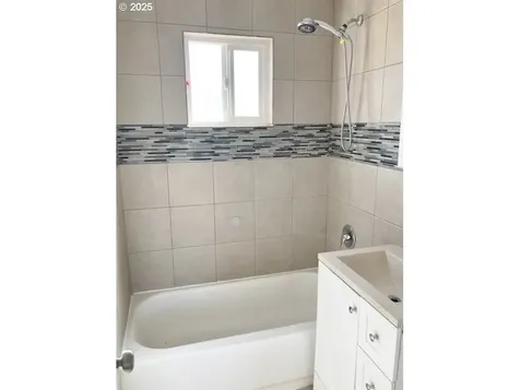 727 SW 28th Street Pendleton OR 97801
