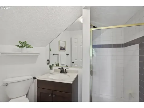 3840 NW Loy Court Portland OR 97229