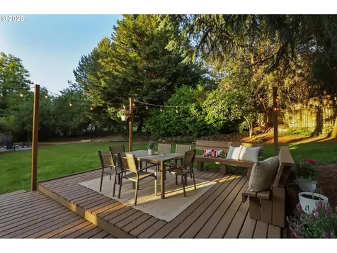 3840 NW Loy Court Portland OR 97229