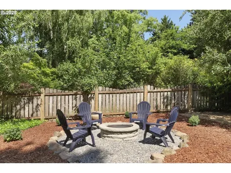 3840 NW Loy Court Portland OR 97229