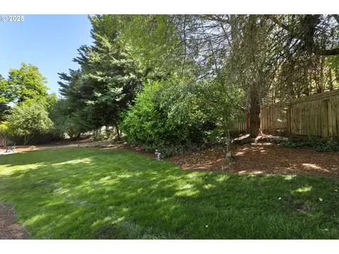 3840 NW Loy Court Portland OR 97229