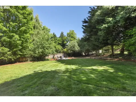 3840 NW Loy Court Portland OR 97229