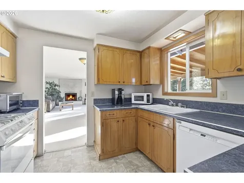 28236 Hist. Columbia River Highway Troutdale OR 97060