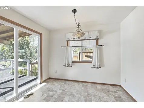 28236 Hist. Columbia River Highway Troutdale OR 97060