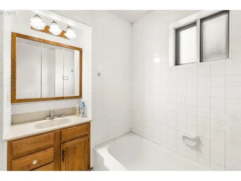 11246 SE Harold Street Portland OR 97266