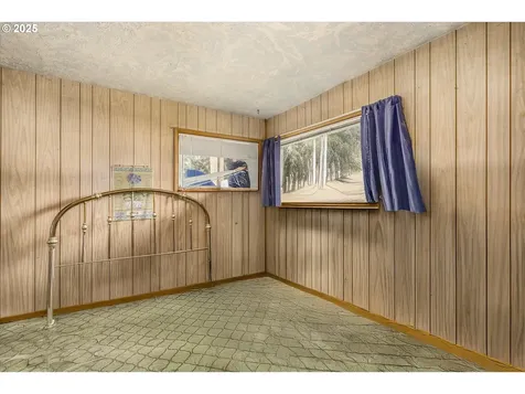 11246 SE Harold Street Portland OR 97266
