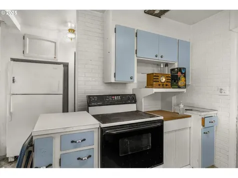 11246 SE Harold Street Portland OR 97266