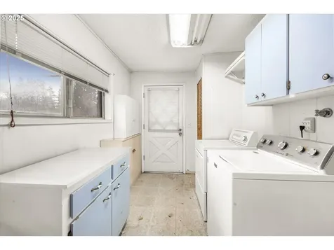 11246 SE Harold Street Portland OR 97266
