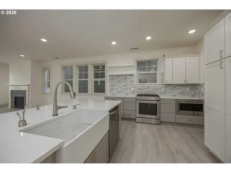 15158 NW Evelyn Street Portland OR 97229