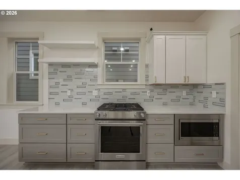 15158 NW Evelyn Street Portland OR 97229