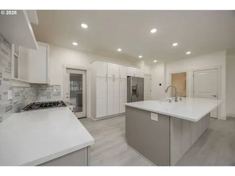 15158 NW Evelyn Street Portland OR 97229