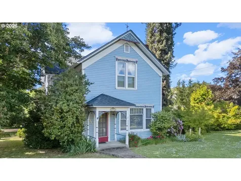 511 Oak Street Oakland OR 97462