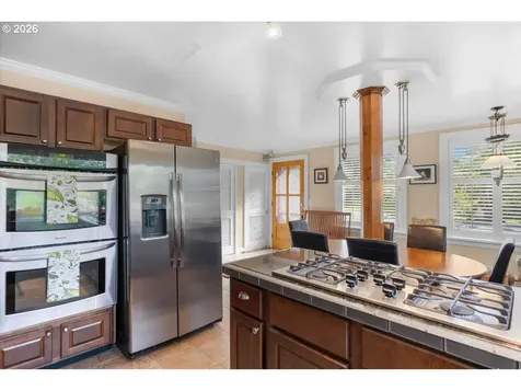 511 Oak Street Oakland OR 97462